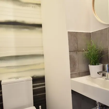 Luxury By Hi5 - Bajcsy Apartment *