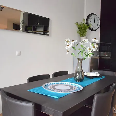 Luxury By Hi5 - Bajcsy Apartment