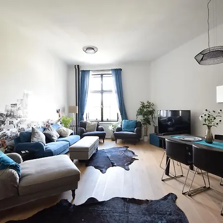 Luxury By Hi5 - Bajcsy * Budapest