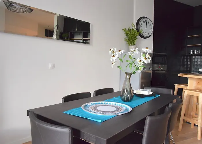 Luxury By Hi5 - Bajcsy Apartman