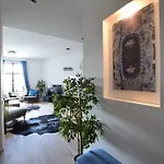 Luxury By Hi5 - Bajcsy * Budapešť